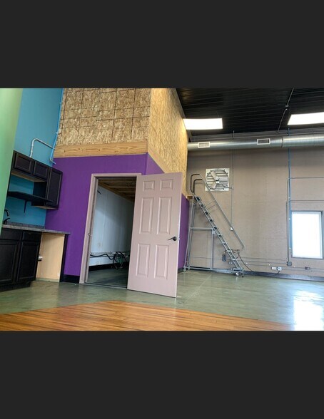 More Photos Of 8745 Old US Highway 50, Breese Industrial For Lease