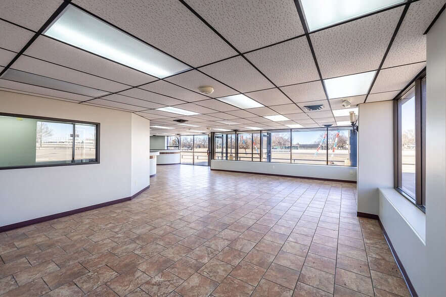 More Photos Of 11209 W Kellogg, Wichita Auto Dealership For Sale