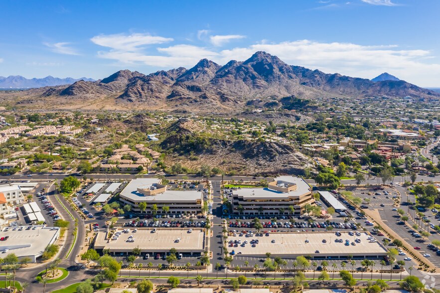 More Photos Of 7740 N 16th St, Phoenix Office For Lease