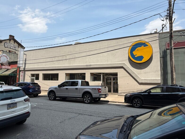 More Photos Of 209 Atwood St, Pittsburgh Drugstore For Lease