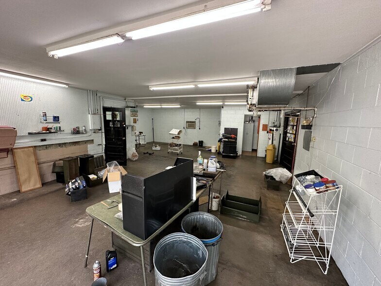 More Photos Of 322 W 3rd St, Bloomington General Retail For Sale