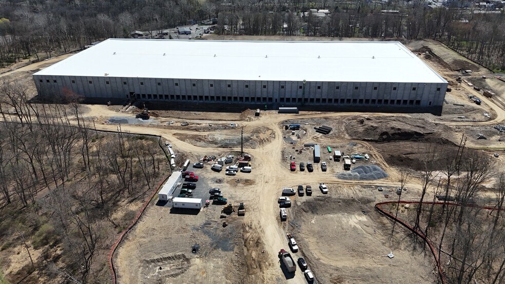 More Photos Of 120 Manunka Chunk Road, Belvidere Distribution For Lease