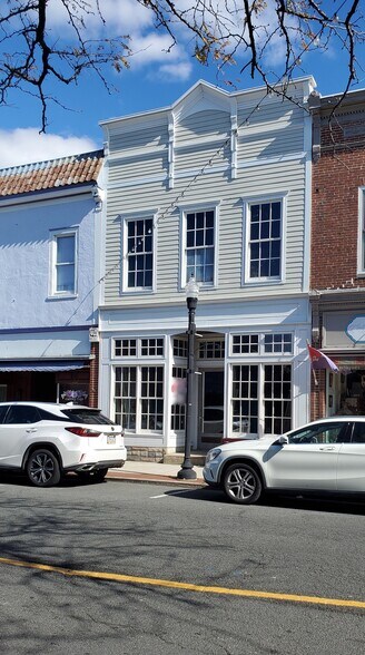 More Photos Of 513 Poplar St, Cambridge Storefront Retail Residential For Sale