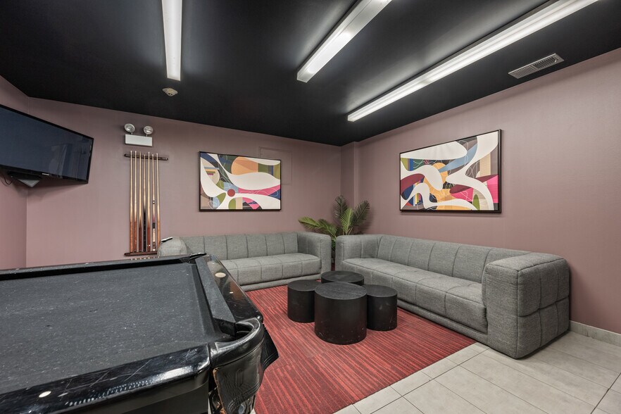 More Photos Of 4659 S Drexel Blvd, Chicago Apartments For Sale