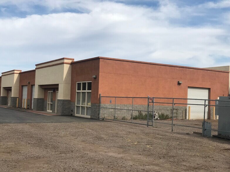 More Photos Of 725 W Commerce Ave, Gilbert Warehouse For Lease