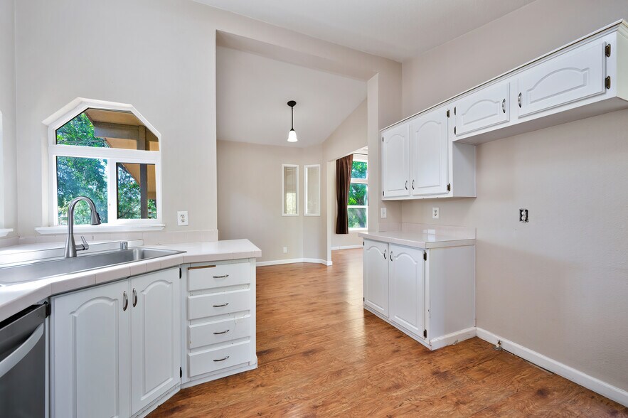 More Photos Of 1200 Gold Hill Rd, Newcastle Land For Sale