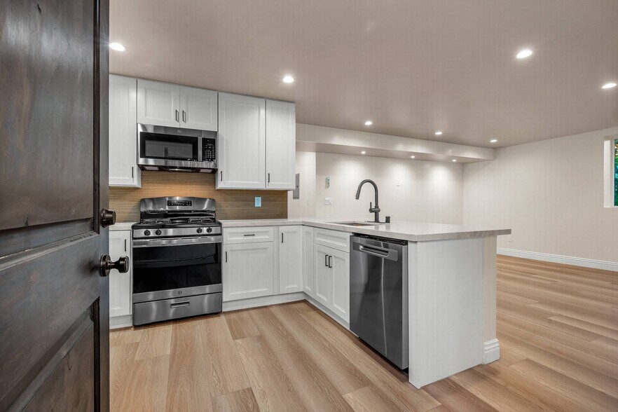More Photos Of 1405 N Normandie Ave, Los Angeles Apartments For Sale