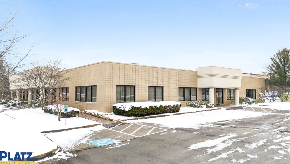More Photos Of 8600 E Market St, Warren Office For Lease