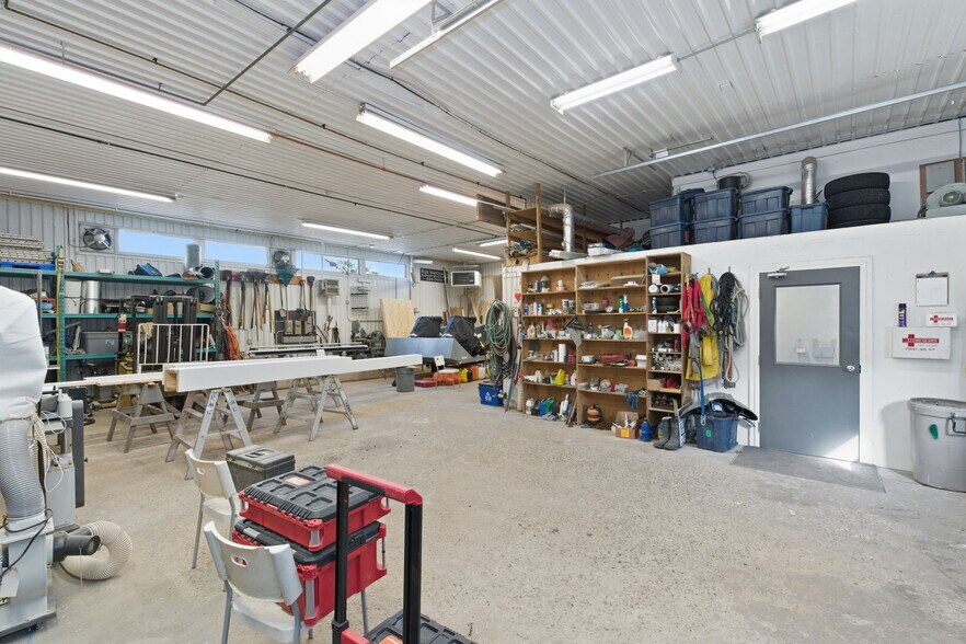 More Photos Of 169 Elizabeth St, Midland Industrial For Sale