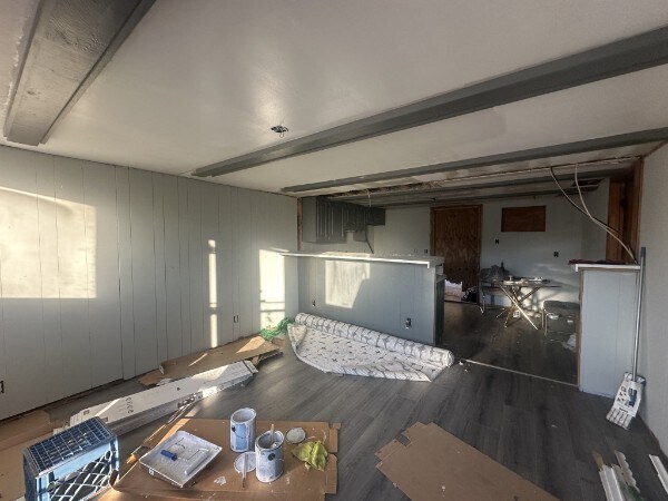 More Photos Of 304 Main St, Red Boiling Springs Industrial For Sale