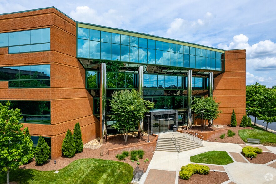 More Photos Of 100 Winners Cir, Brentwood Office For Lease