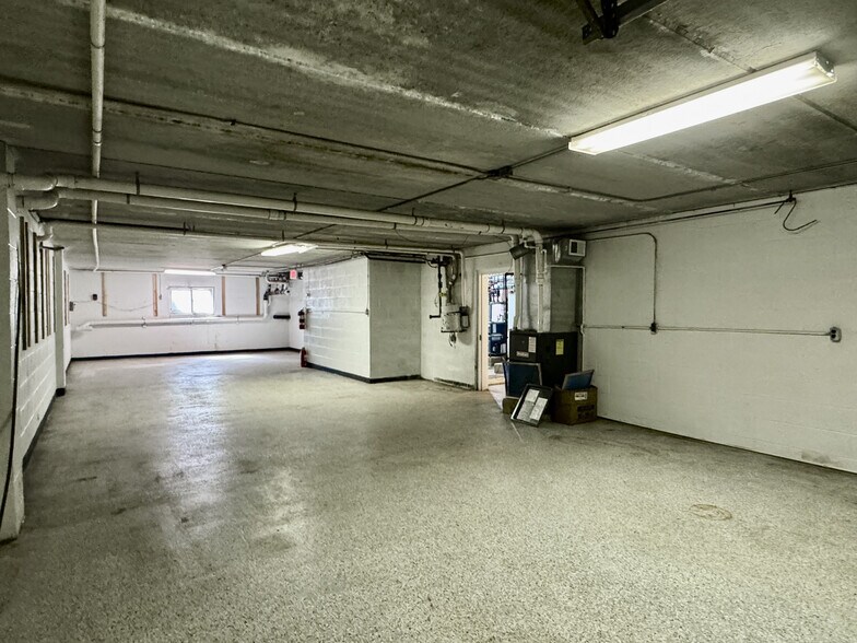 More Photos Of 1126 Wauwatosa Rd, Cedarburg Office Residential For Sale