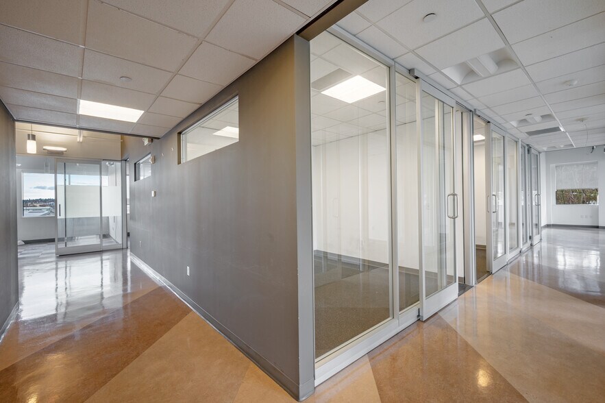More Photos Of 3257 16th Ave W, Seattle Office For Lease
