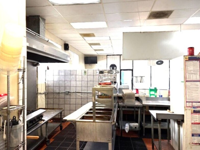 More Photos Of 1104 W Tennyson Rd, Hayward Freestanding For Lease