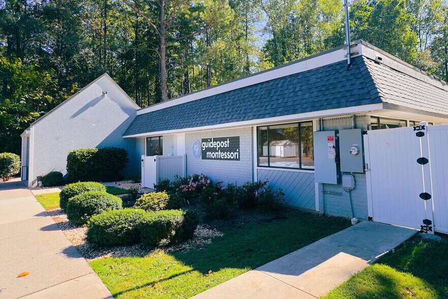 More Photos Of 2358 Shallowford Rd, Marietta Daycare Center For Sale