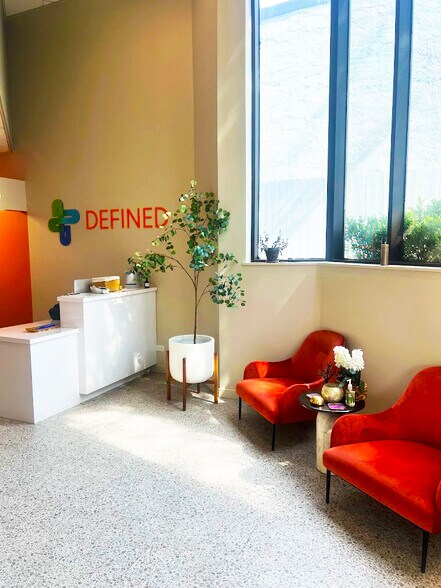 More Photos Of 2623-2627 N Clark St, Chicago Apartments For Lease