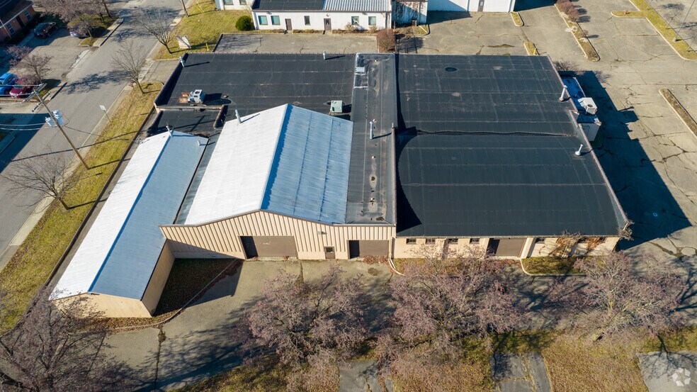 More Photos Of 170-200 E Broadway Ave, Westerville Unknown For Lease