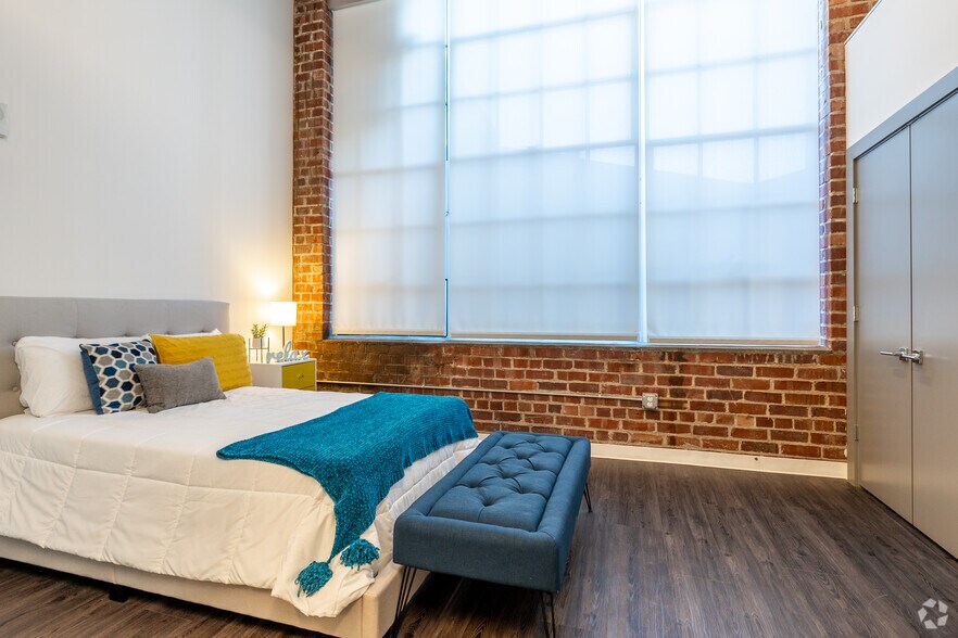 More Photos Of 1100 N 2nd St, Leavenworth Apartments For Sale