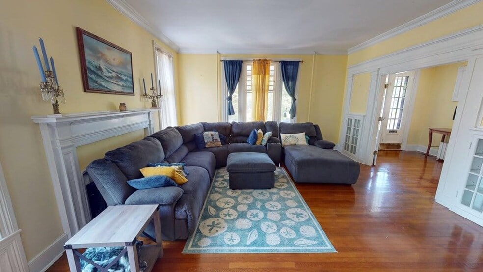 More Photos Of 58 Market St, Onancock Office Residential For Sale