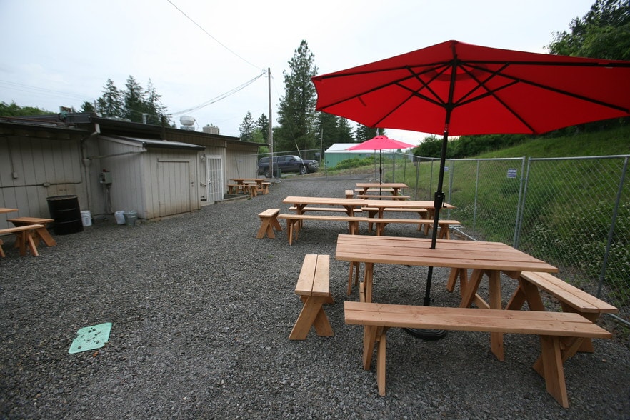 More Photos Of 31815 E Historic Columbia RI Hwy, Troutdale Convenience Store For Sale