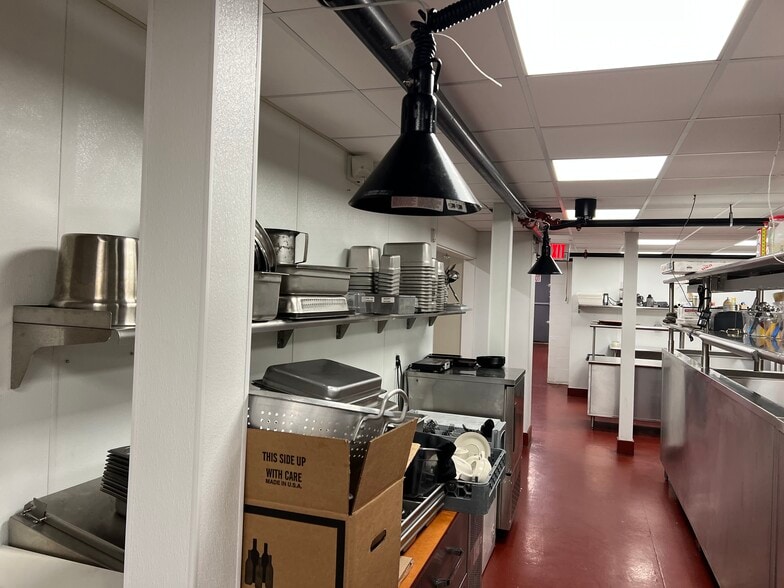 More Photos Of 28 Market St, Warren Theater Concert Hall For Sale