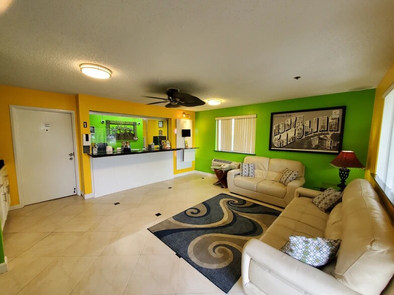 More Photos Of 3604 Market St, Wilmington Hotel For Sale