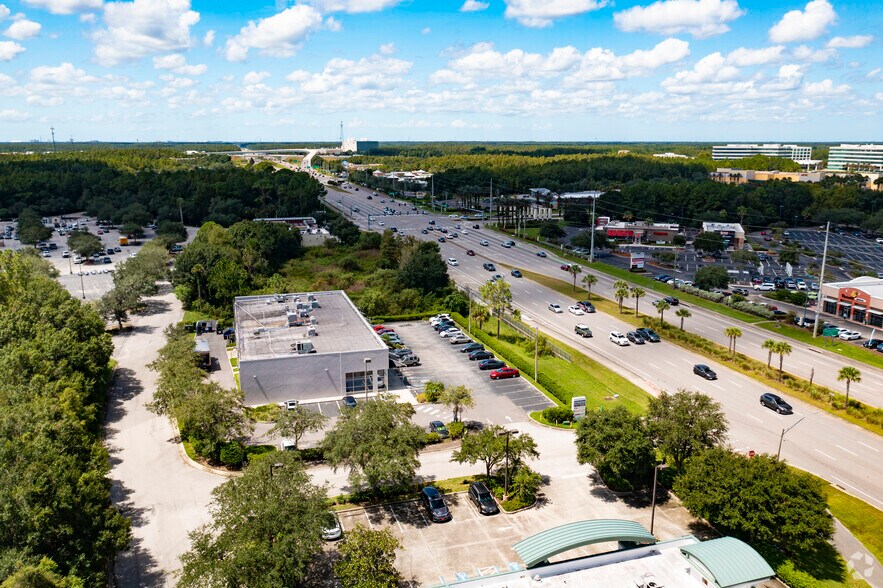 More Photos Of 17631 Bruce B Downs Blvd, Tampa Restaurant For Lease