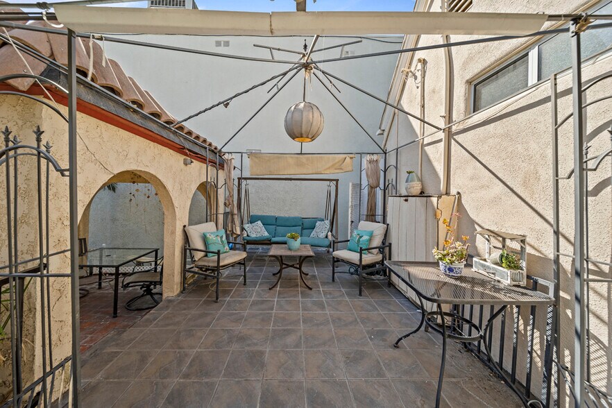 More Photos Of 906 E Commonwealth Ave, Fullerton Storefront For Sale