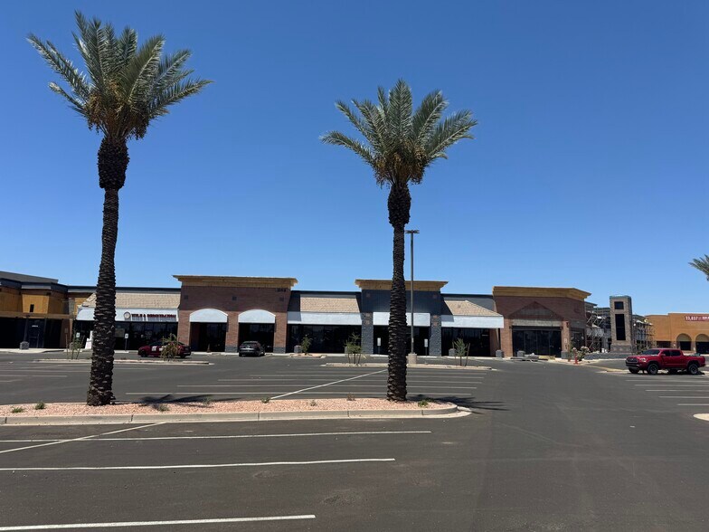 More Photos Of 2055 N Alma School Rd, Chandler Unknown For Lease