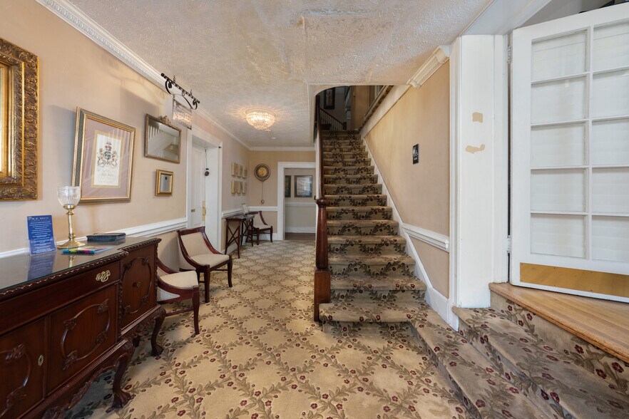 More Photos Of 525 Caroline St, Fredericksburg Lodge Meeting Hall For Sale