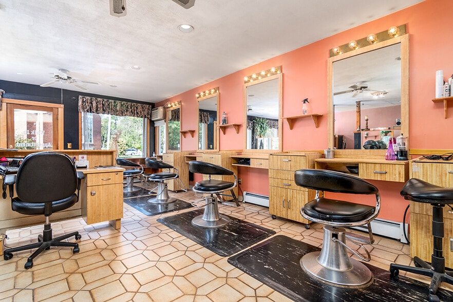 More Photos Of 1824 Warwick Ave, Warwick Storefront For Sale