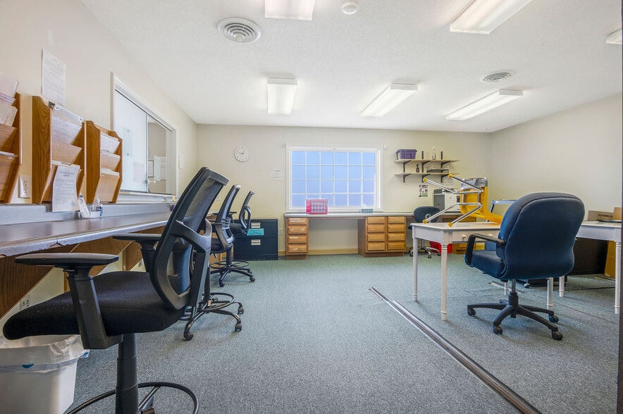 More Photos Of 217-219 Station St, Jacksonville Medical For Lease