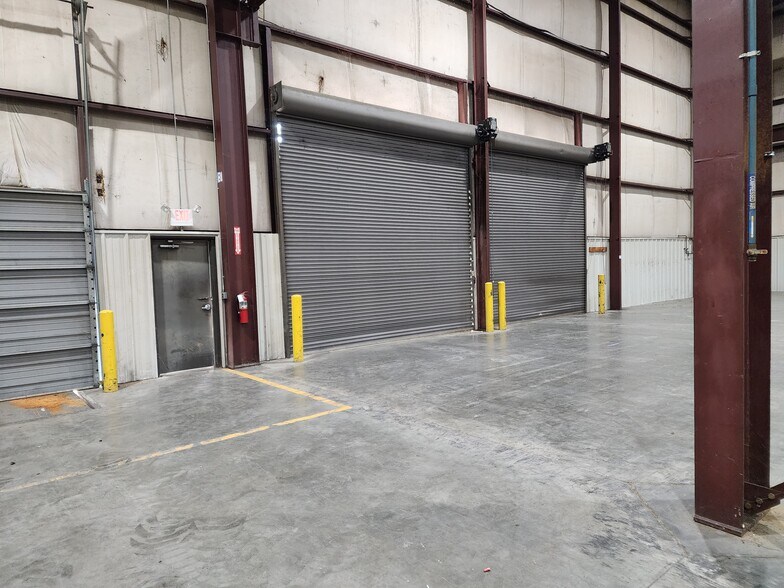More Photos Of 87 Volunteer Ct, Manchester Manufacturing For Lease