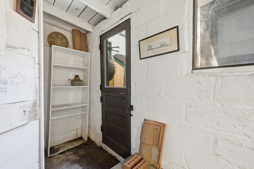 More Photos Of 50 Charlotte St, Saint Augustine Storefront Retail Office For Sale