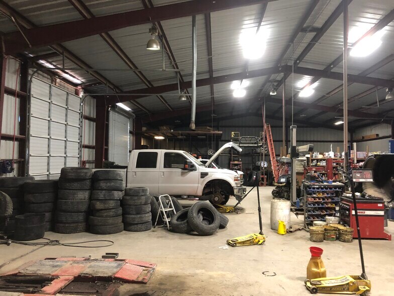 More Photos Of 3005 E Highway 190, Lampasas Auto Repair For Sale