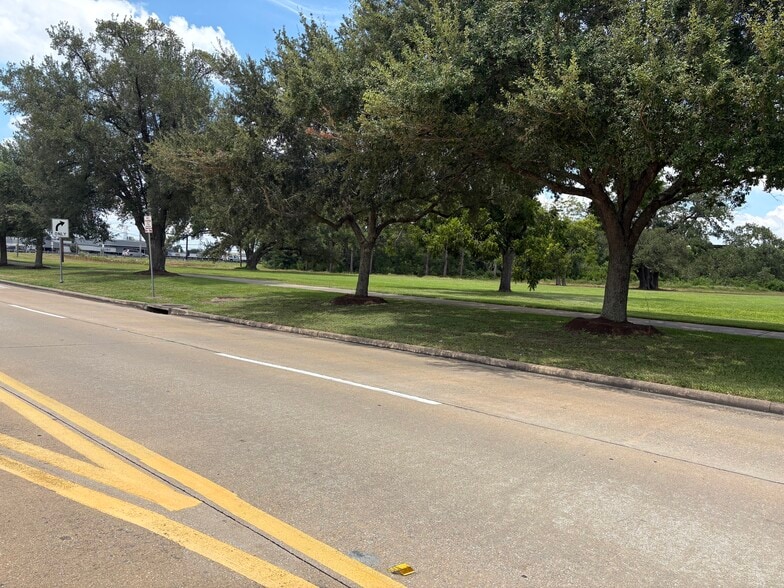 More Photos Of 1219 Texas Pky, Missouri City Land For Sale