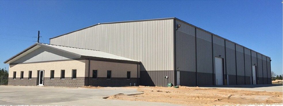 Primary Photo Of 105 Riley Rd, Houston Warehouse For Lease