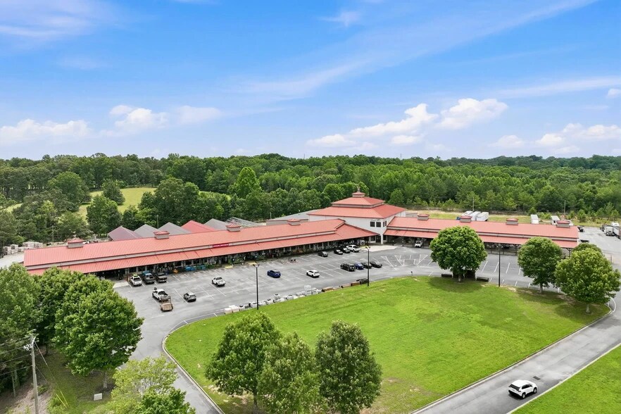 Primary Photo Of 4336 Cornelia Hwy, Lula Freestanding For Lease