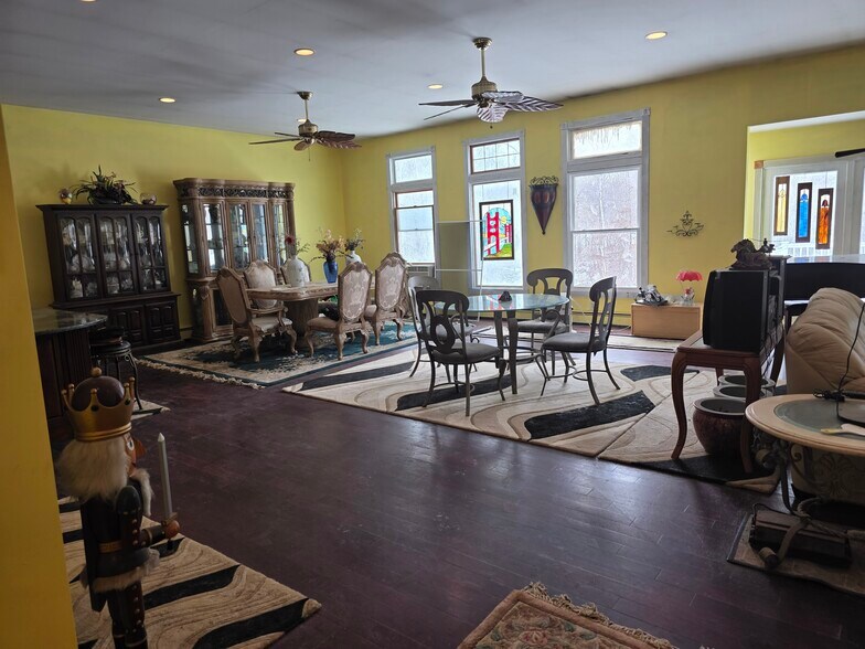 More Photos Of 56 Old State Route 12, Frenchtown Showroom For Sale