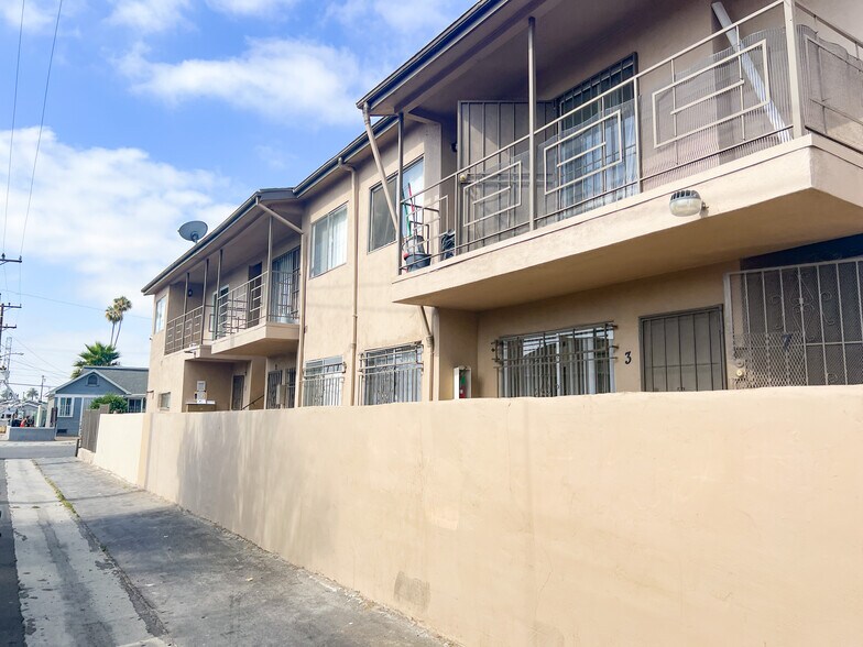More Photos Of , Los Angeles Multifamily For Sale