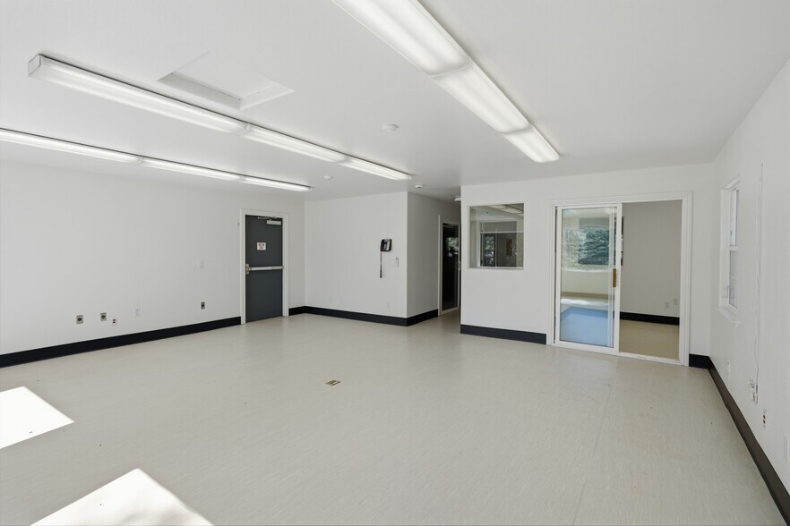 More Photos Of 440 Lower Grass Valley Rd, Nevada City Office For Sale