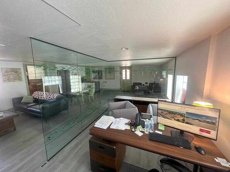 More Photos Of 2204-2206 W Indian School Rd, Phoenix Office For Sale