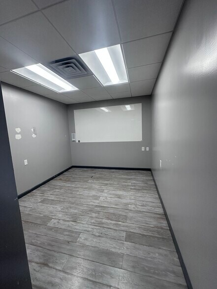 More Photos Of 2468-2470 Industrial Row Dr, Troy Warehouse For Lease