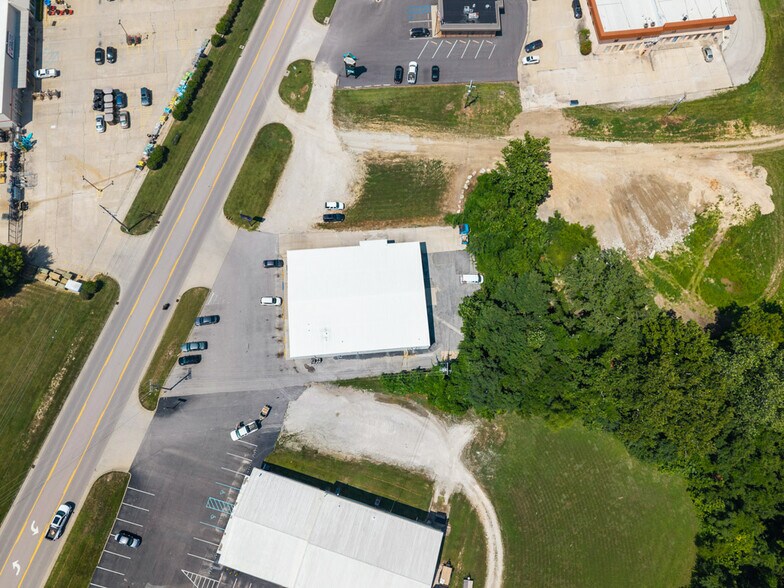 More Photos Of 1812 S Business 54, Eldon Bank For Sale