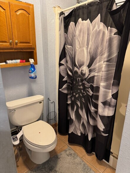 More Photos Of 68290 S Main St, Iron River General Retail For Sale