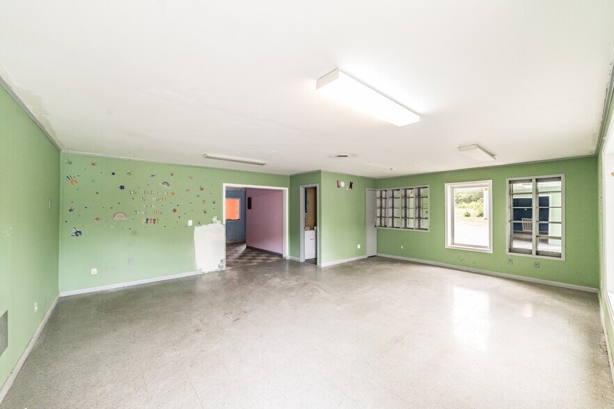 More Photos Of 13520 Us Highway 231, Union Grove Self Storage For Lease