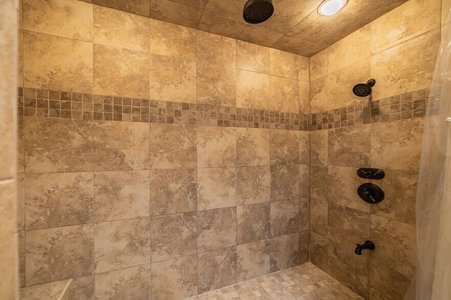 More Photos Of 333 N 9th St, Paducah Storefront Retail Residential For Sale