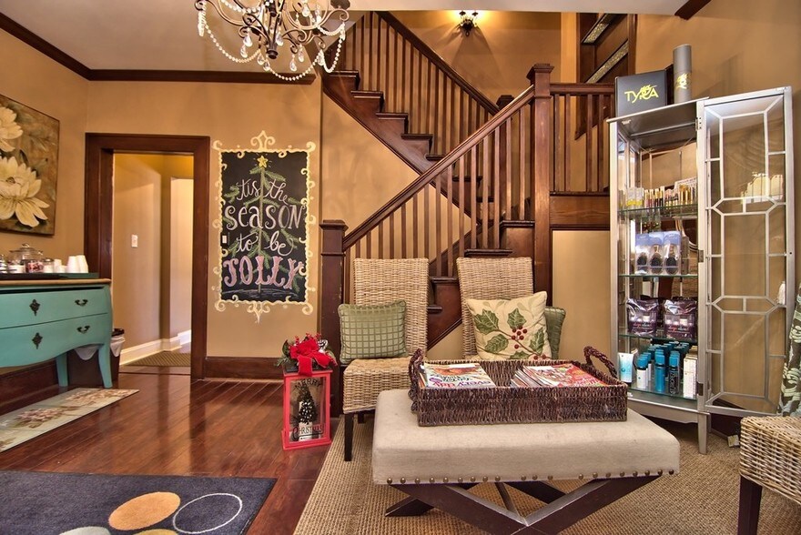 More Photos Of 924 S Main Ave, Scranton General Retail For Sale