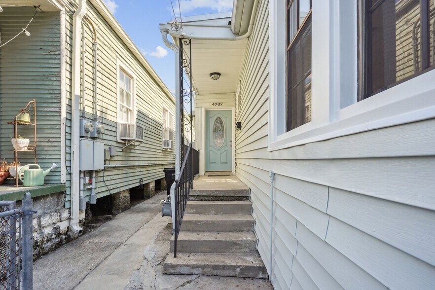 More Photos Of 4705 Iberville St, New Orleans Office For Sale