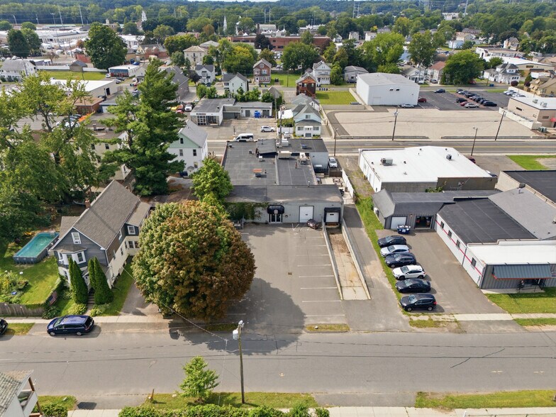 More Photos Of 89 Baldwin St, West Springfield Manufacturing For Sale